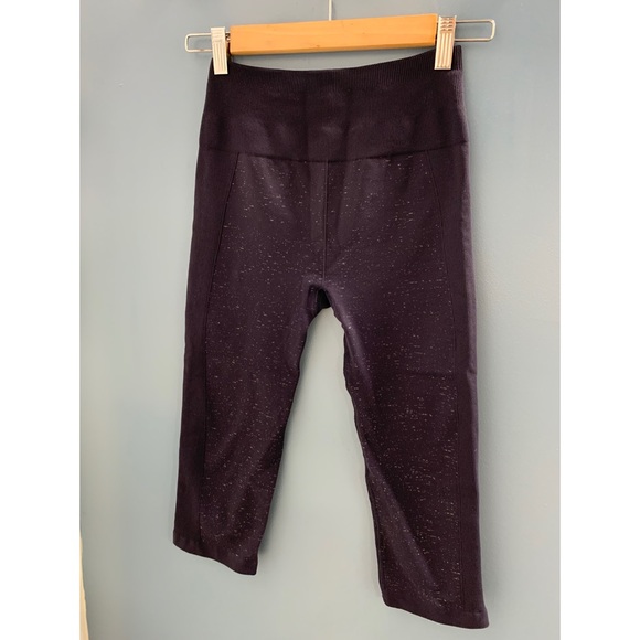 lululemon athletica Pants - 2/$25🍋Lululemon Free to Flow Crop